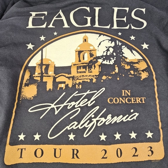 Eagles 2023 Hotel California Hoodie Sweatshirt Black Adult Size L Tour Graphic - Picture 1 of 11